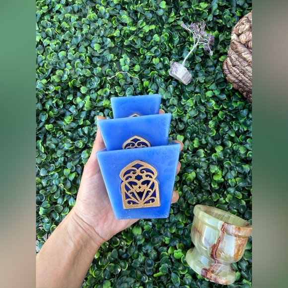 Crystal & Botanical Gift Set | Cleansing, Love, and Spiritual Clarity - Picture 3 of 9